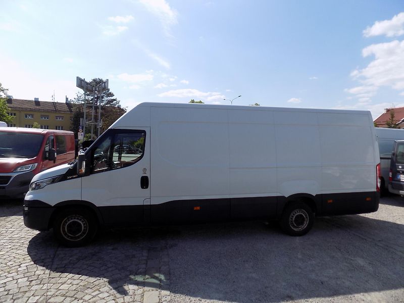 Iveco Daily 35-150 AUTOKLIMA, TAŽNÉ - fotka 14 z 37