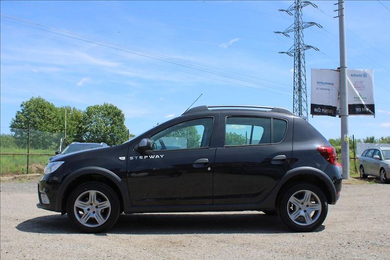 Dacia Sandero 0,9 TCe  STEPWAY, TOP, ČR - fotka 8 z 31