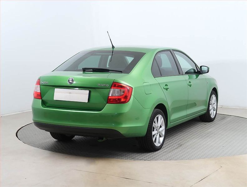 Škoda Rapid (2013) 1.2 TSI, Serv.kniha, Tempomat - fotka 5 z 14