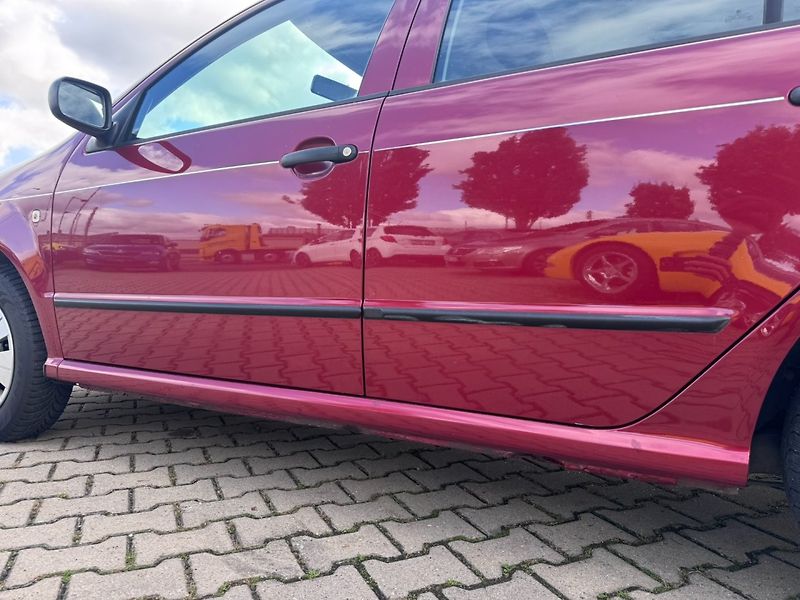 Škoda Fabia (2006) 1,4i 55 KW KILOMETRY TAŽNÉ - fotka 36 z 38