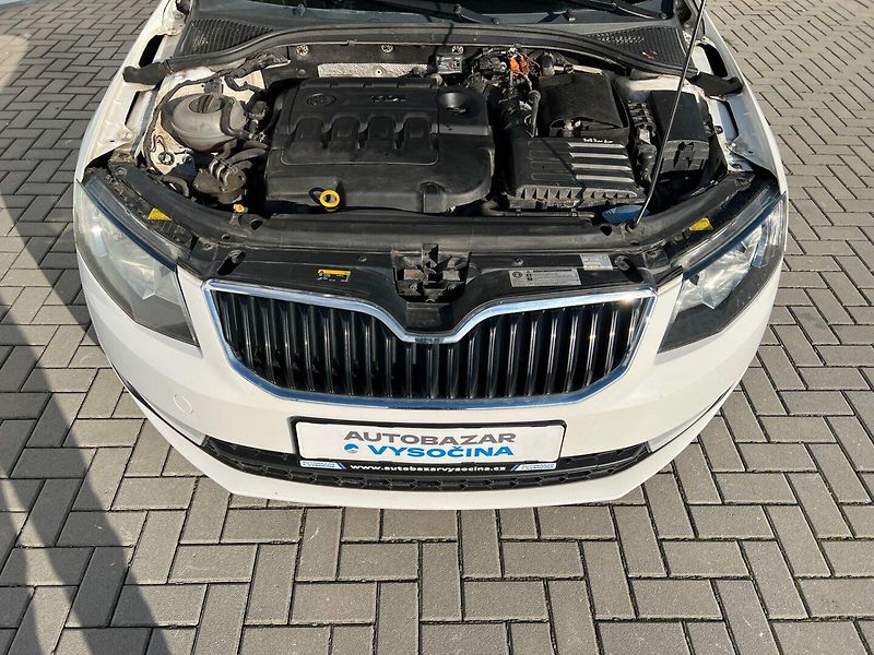 Škoda Octavia (2014) 1.6TDi 77kW 4x4! 2xkola! tažné - fotka 11 z 27