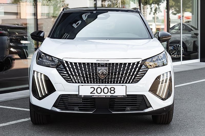 Peugeot 2008 (2026) 1,2 GT Hybrid 145 e-DCS6 - fotka 2 z 18