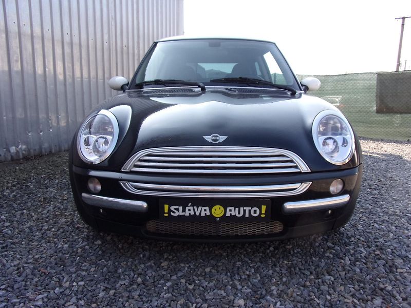 Mini Cooper (2003) 1.6i 85kW  SYMPATICKÝ VŮZ - fotka 2 z 18