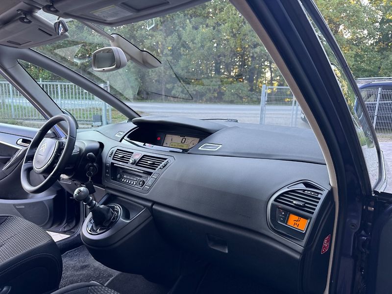 Citroën C4 Picasso (2013) 2.0 HDi - fotka 16 z 24