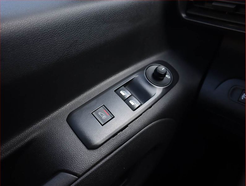 Citroën Berlingo (2022) 1.5 BlueHDi, 3Místa, SR - fotka 10 z 15