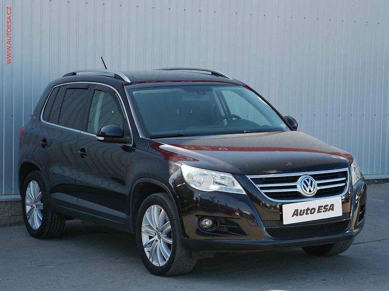 Volkswagen Tiguan (2010) 2.0TDi, Panor, výhř.sed. - fotografie inzerátu