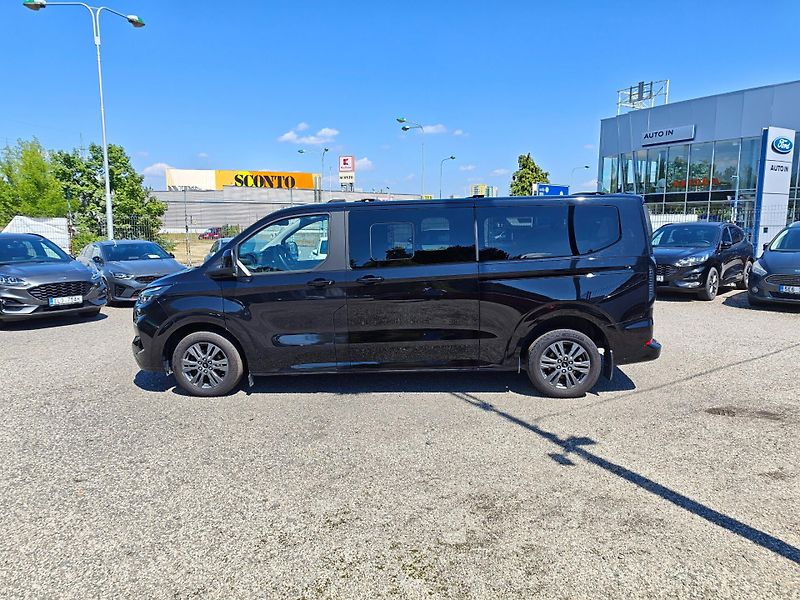 Ford Tourneo Custom (2026) L2 , Titanium , čr, 1.majitel - fotka 7 z 12