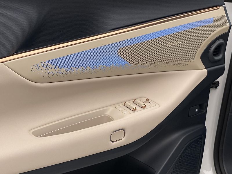 Lynk & Co 08 (2025) MORE PHEV - fotka 29 z 87