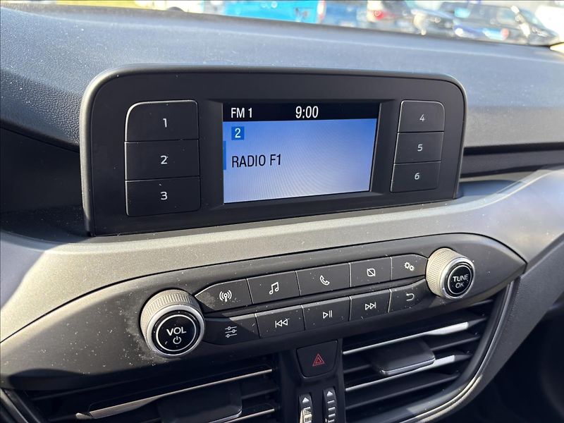 Ford Focus 1,5 EcoBlue Trend 70kW - fotka 29 z 36