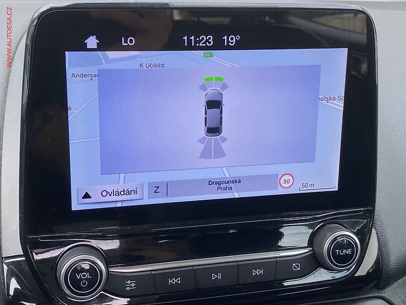 Ford EcoSport (2019) 1.0EB, ST-Line, navi, kamera - fotka 16 z 18