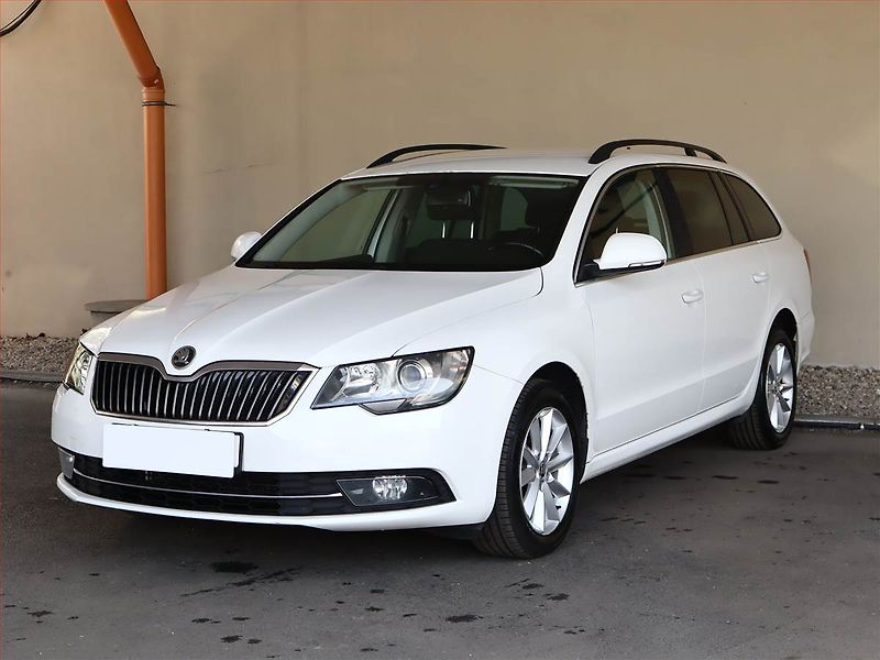 Škoda Superb (2014) Ambition 2.0 TDI, Automat - fotka 2 z 16