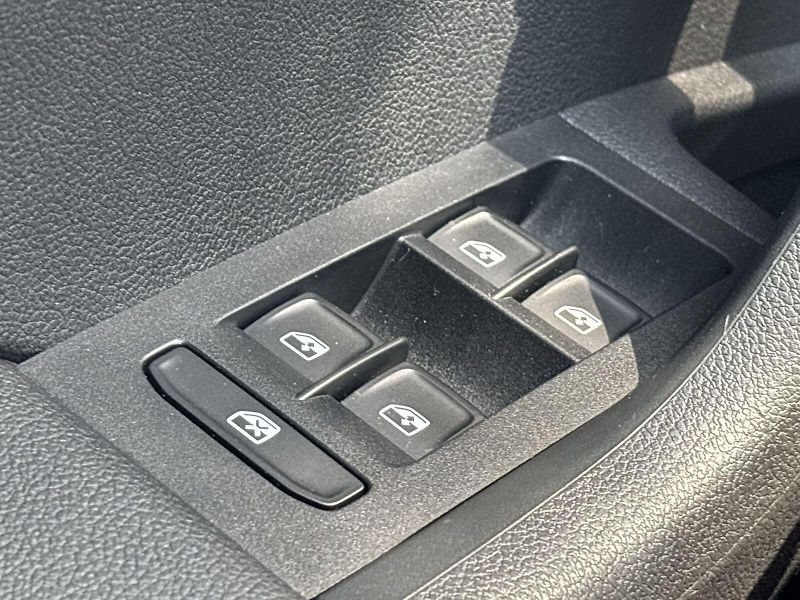 Škoda Octavia (2015) Combi 2.0 TDI 4x4 Style + - fotka 18 z 29
