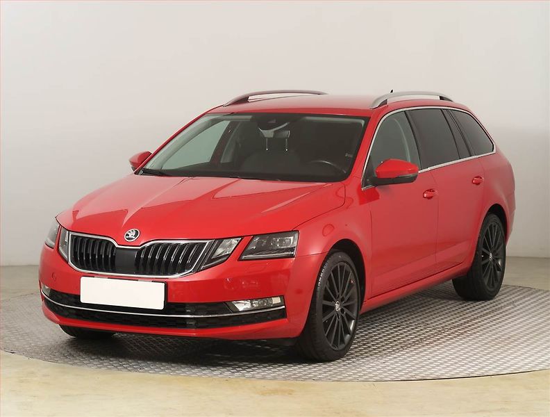 Škoda Octavia (2019) Style 1.5 TSI, Serv.kniha - fotka 2 z 19