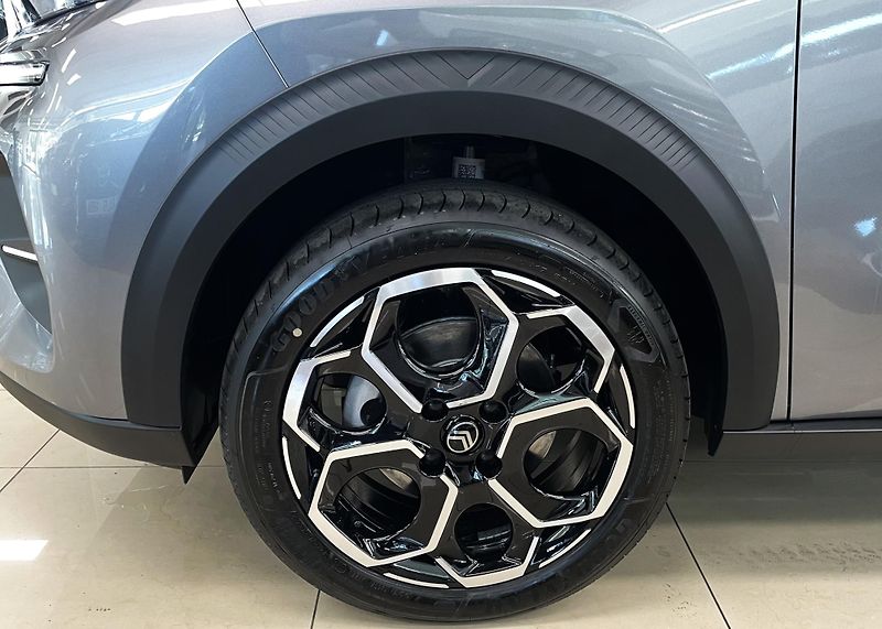 Citroën C3 (2026) MAX 1,2 Hybrid 110 aut - fotka 23 z 25