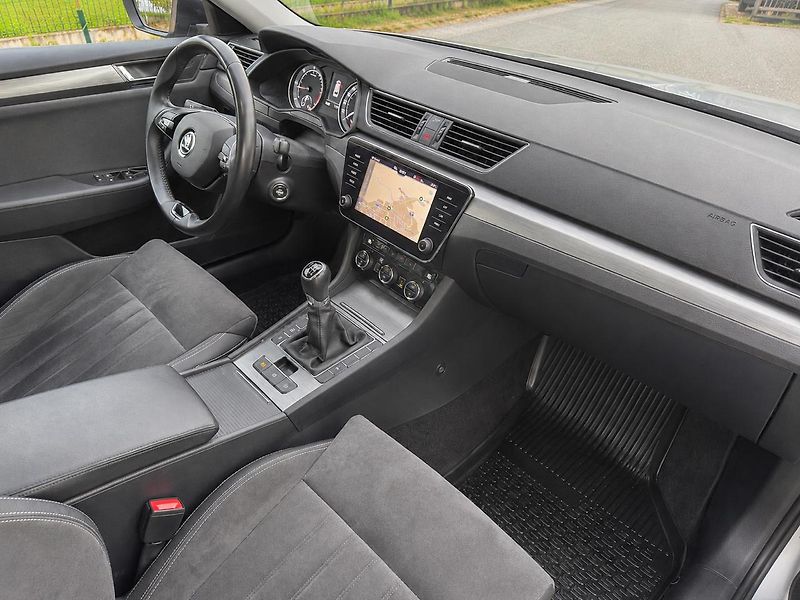 Škoda Superb (2021) 2.0TDI STYLE+ ACC NAVI LED ČR - fotka 9 z 27
