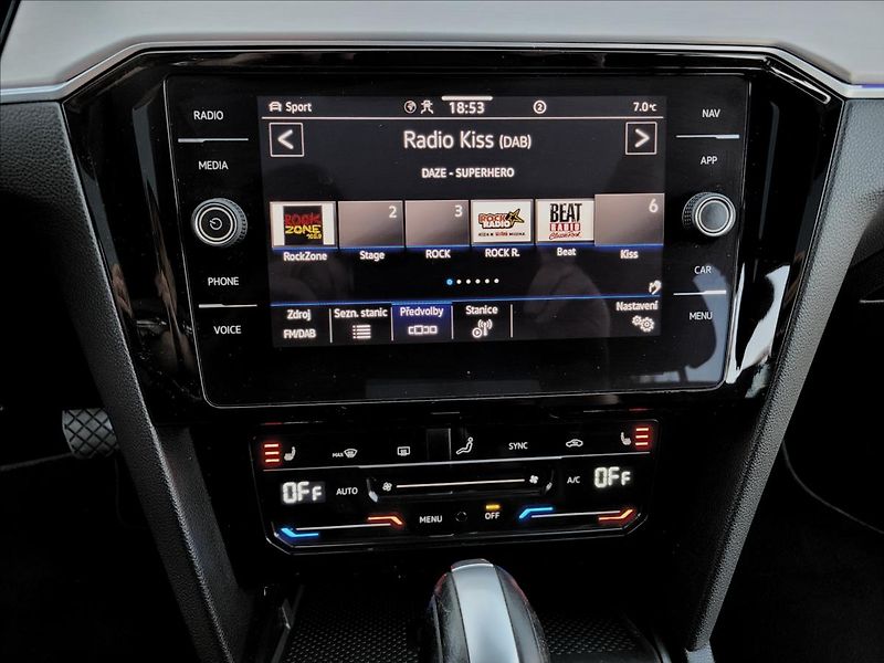 Volkswagen Passat 2,0 zálohováno - fotka 26 z 48