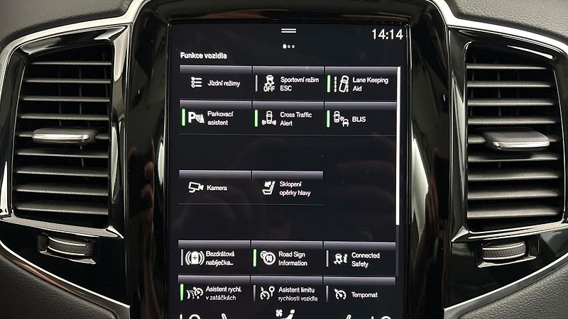 Volvo XC90 2.0 B5 AUT AWD Inscription - fotka 27 z 33