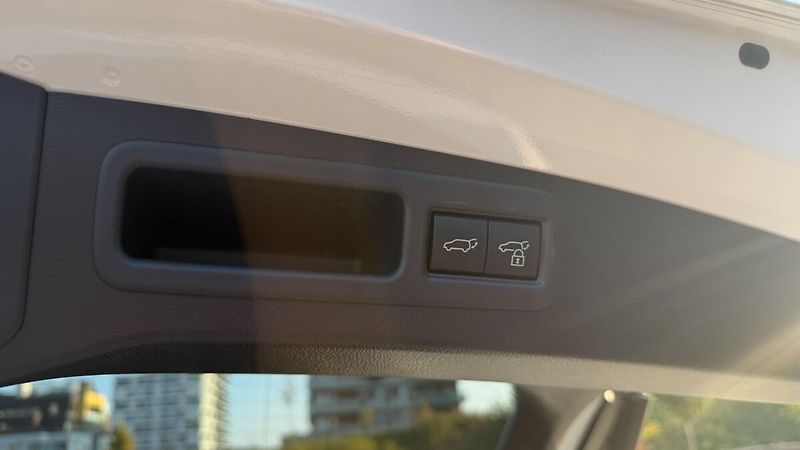 Lexus RX 350h 350H 2,5 HEV EXECUTIVE PLUS - fotka 24 z 27