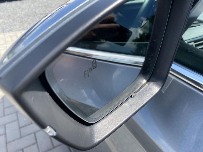 Škoda Superb 2.0TDI110kW-1xMAJ.-CZ-66 000KM - fotka 10 z 43