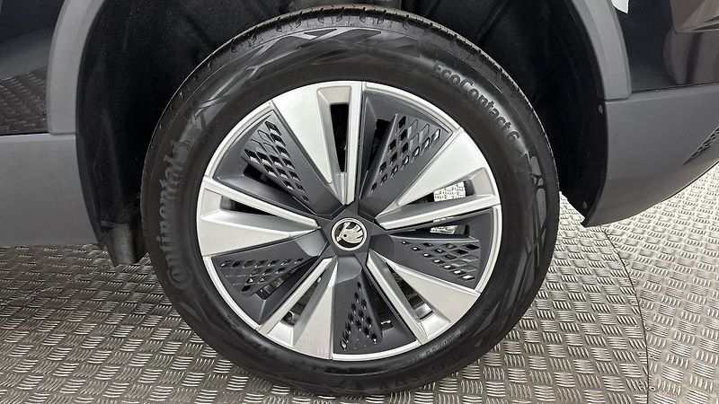 Škoda Karoq 1.5 TSI DSG Style - fotka 19 z 27