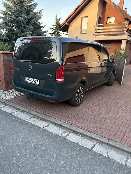 Mercedes-Benz Vito (2020) VITO TOURER 4X4 - fotka 3 z 7