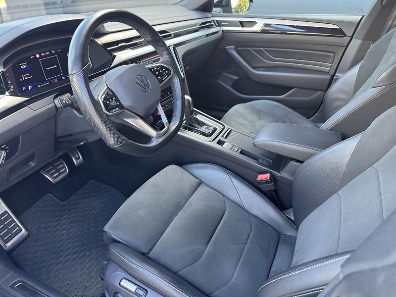Volkswagen Arteon Shooting Brake (2021) 2.0TSI 140kw DSG R-Line Webast - fotka 17 z 40
