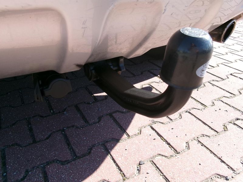 Ford Kuga 2,0TDCI AUTOKLIMA 4x4 TAŽNÉ - fotka 10 z 30