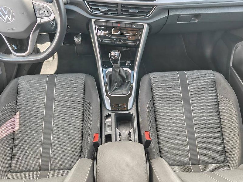 Volkswagen T-Roc Life 6G 1,0TSI - fotka 9 z 22