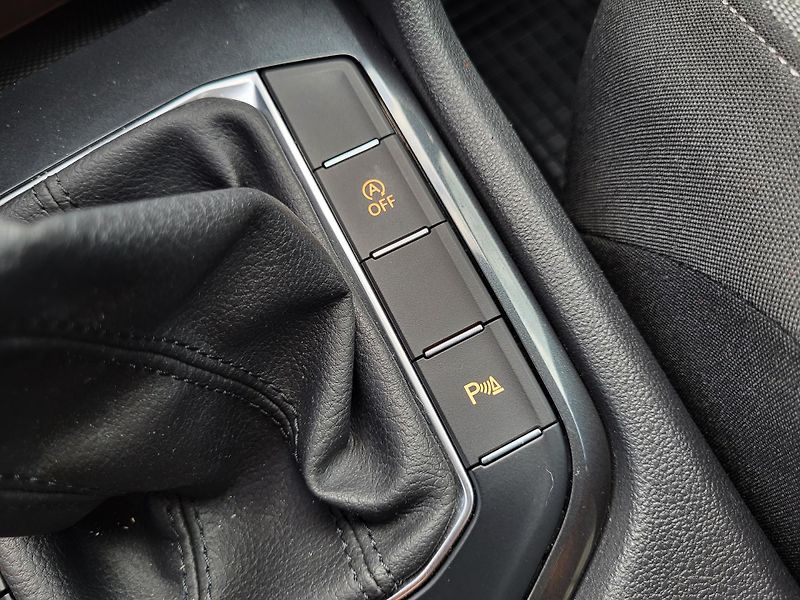 Volkswagen Tiguan 2.0 TDi 90kW LIFE - fotka 24 z 44