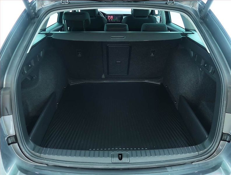 Škoda Octavia (2024) Fresh 2.0 TDI - fotka 14 z 20