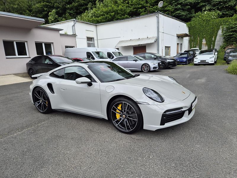 Porsche 911 TURBO S 478kw  - fotka 3 z 41