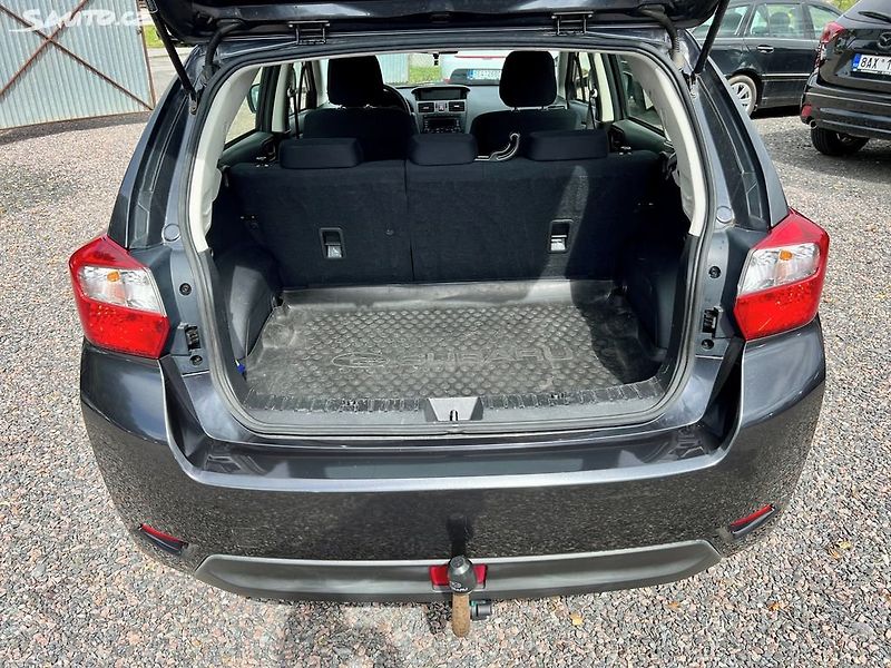 Subaru Impreza (2014) 1.6i 84 kW 4x4 Servis,Stav - fotka 19 z 19