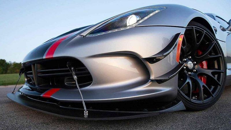 Dodge Viper ACR.