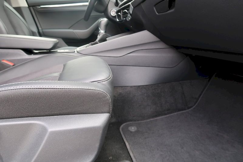 Škoda Octavia (2023) STY TD 85/2.0 M6F - fotka 7 z 32
