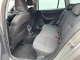 Škoda Octavia (2014) 2.0 TDi, Elegance, +kola - náhled 10