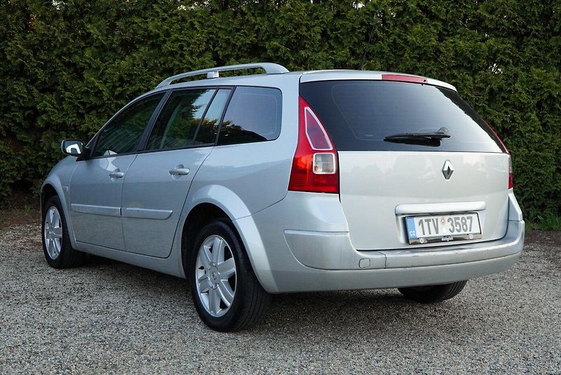 Renault Mégane 1.6 Suprový stav - fotka 7 z 21