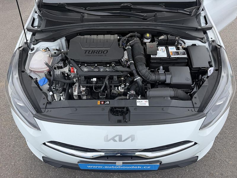 Kia Ceed Kombi 1,5i 103kW  - fotka 11 z 21