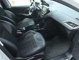 Peugeot 2008 (2017) Style 1.2 PureTech, Automat - náhled 9