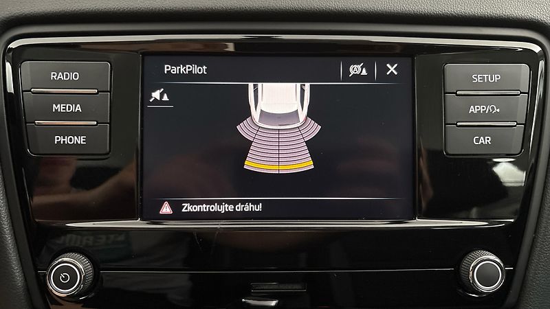 Škoda Octavia 1.5 TSI G-Tec DSG Ambition Com - fotka 12 z 23