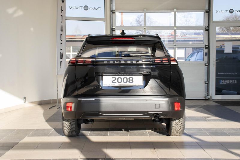 Peugeot 2008 ALLURE PureTech 100 MAN6 - fotka 5 z 16