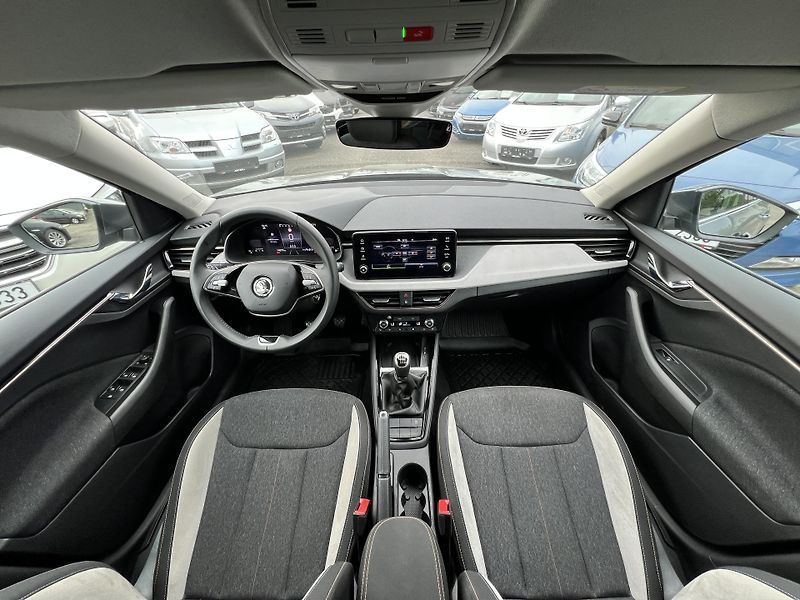 Škoda Kamiq 1.5TSi 110kw Top Selection ČR - fotka 19 z 45