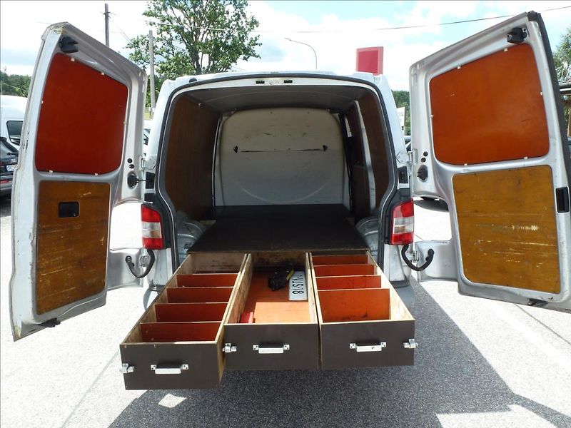Volkswagen Transporter 2,0 TDI - fotka 19 z 31