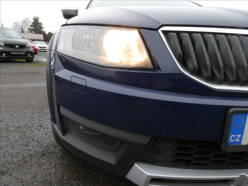 Škoda Octavia 2,0 TDi SCOUT,4x4,2x kola,DPH - fotka 5 z 37