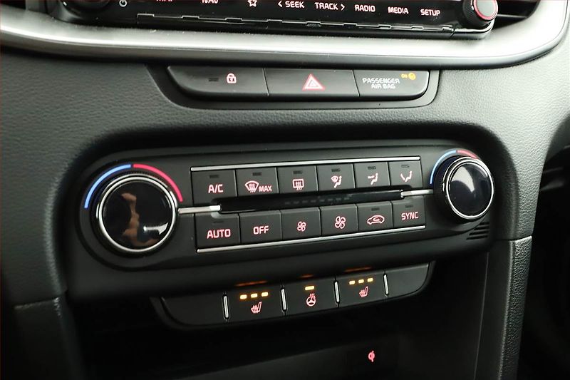 Kia Ceed (2025) 1.5 T-GDI, TOP, AUTOMAT - fotka 14 z 16