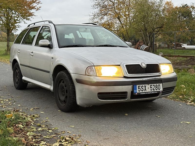 Škoda Octavia (2001) I 1.9 TDi 66kw RV 2001 kombi - fotka 7 z 15