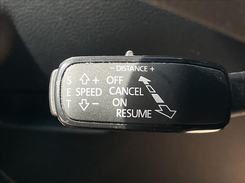 Škoda Superb 2,0 TDI DSG Sportline ACC+LED - fotka 11 z 24