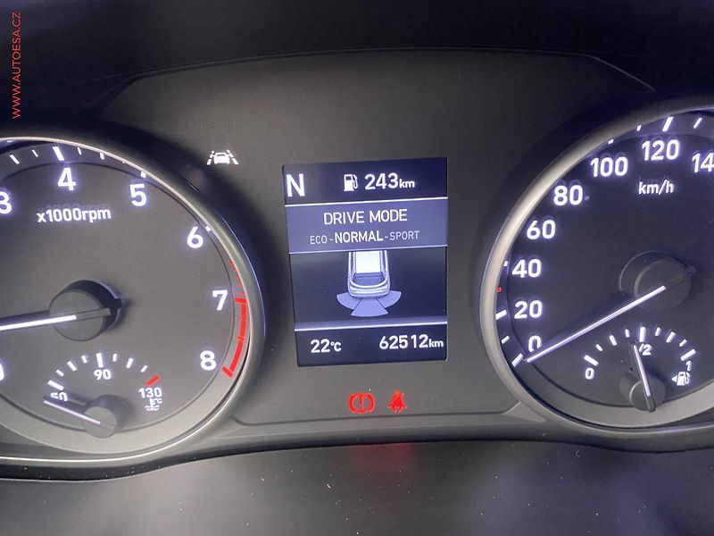Hyundai i30 (2023) 1.5 T-GDi 48V, 1.maj,ČR - fotka 17 z 18
