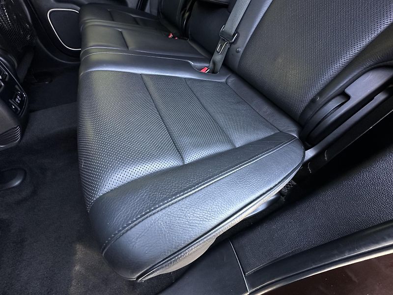 Jeep Grand Cherokee (2015) 3.0CRD/184KW *SUMMIT* H&K *TZ - fotka 34 z 46