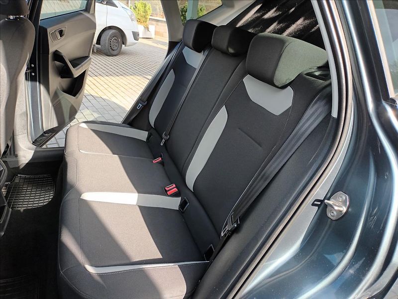 Seat Ateca 1,0 TSI,85KW,NAVI,ROZVODY, - fotka 19 z 44
