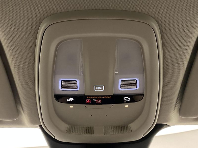 Volvo XC60 T6 AWD RECHARGE DARK PLUS CZ - fotka 30 z 62